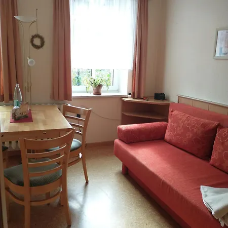 Haus Waldesheim * アルテンベルク